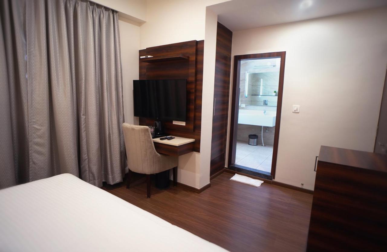 Sai Maa Hotel & Residency Puttaparthi Exterior foto