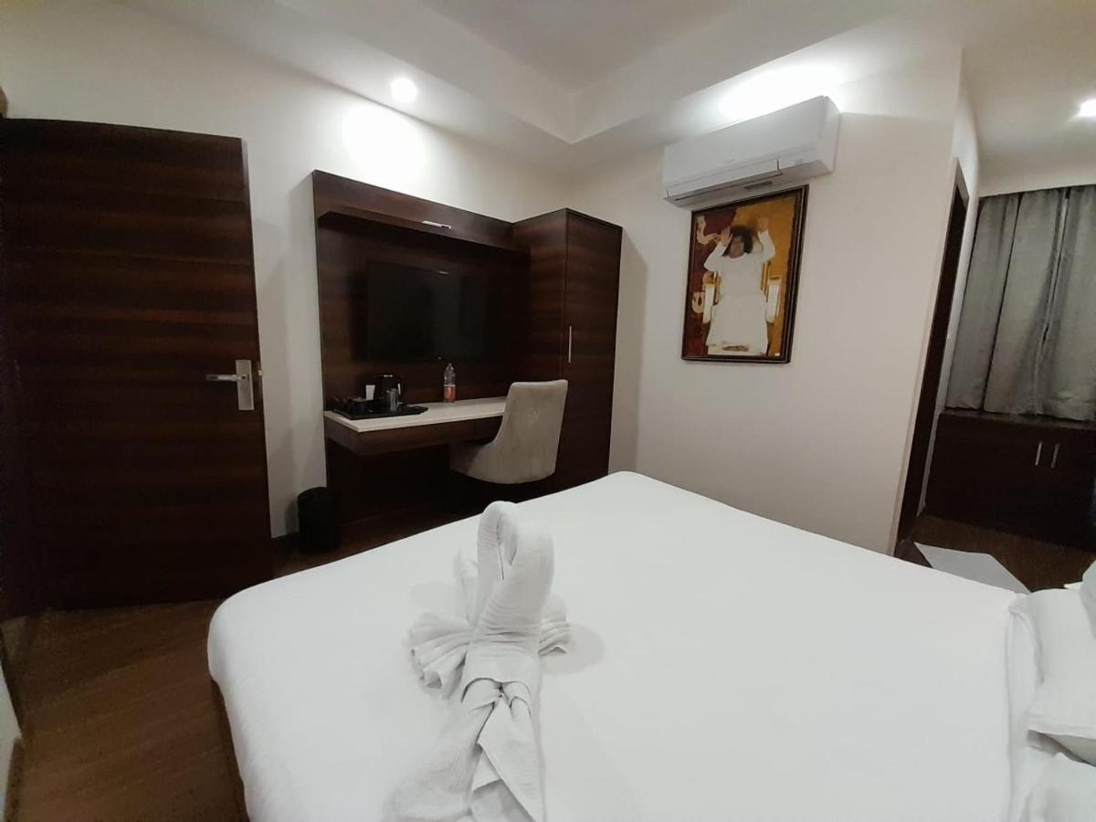 Sai Maa Hotel & Residency Puttaparthi Exterior foto