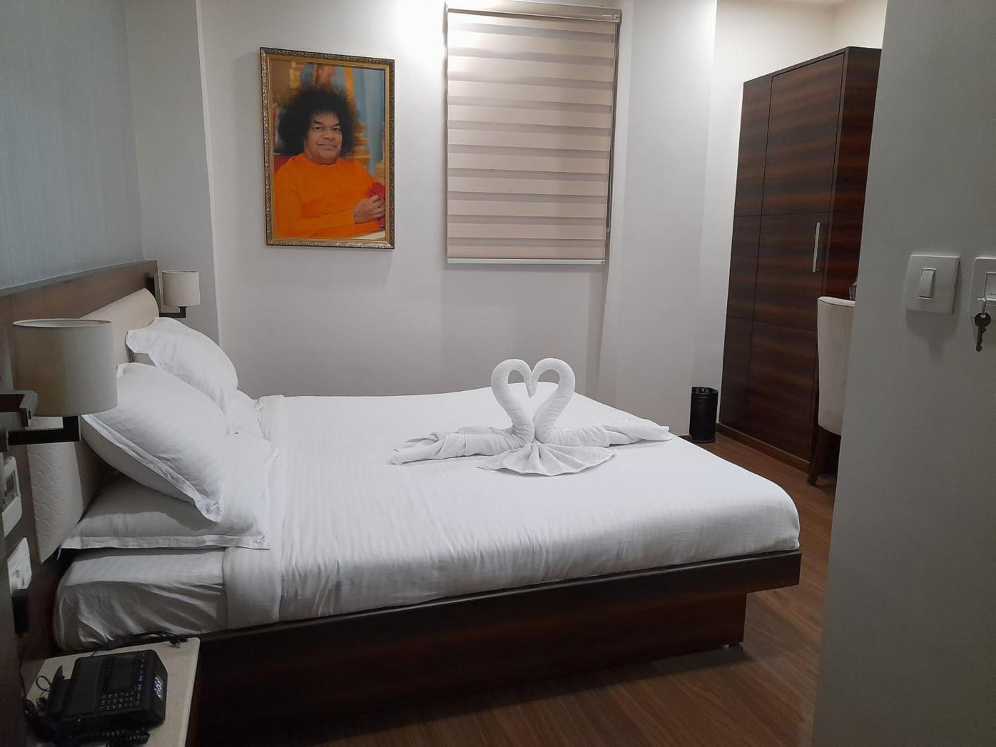 Sai Maa Hotel & Residency Puttaparthi Exterior foto