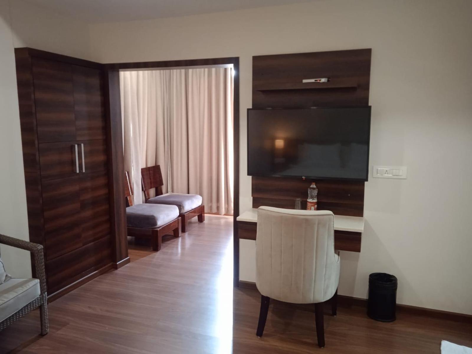 Sai Maa Hotel & Residency Puttaparthi Exterior foto